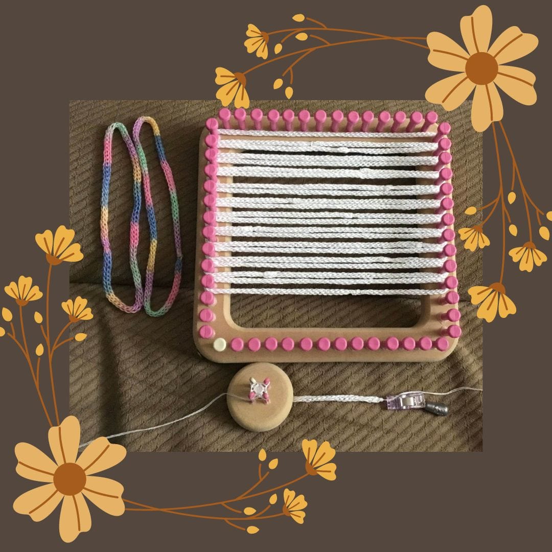 I-cord Loom- 4 peg Sock Yarn -Pink pegs (small hole) – CinDWood Looms