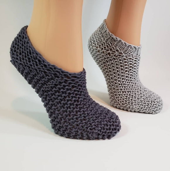 Janae Yagi ePattern: Squishy Slipper Socks Pattern