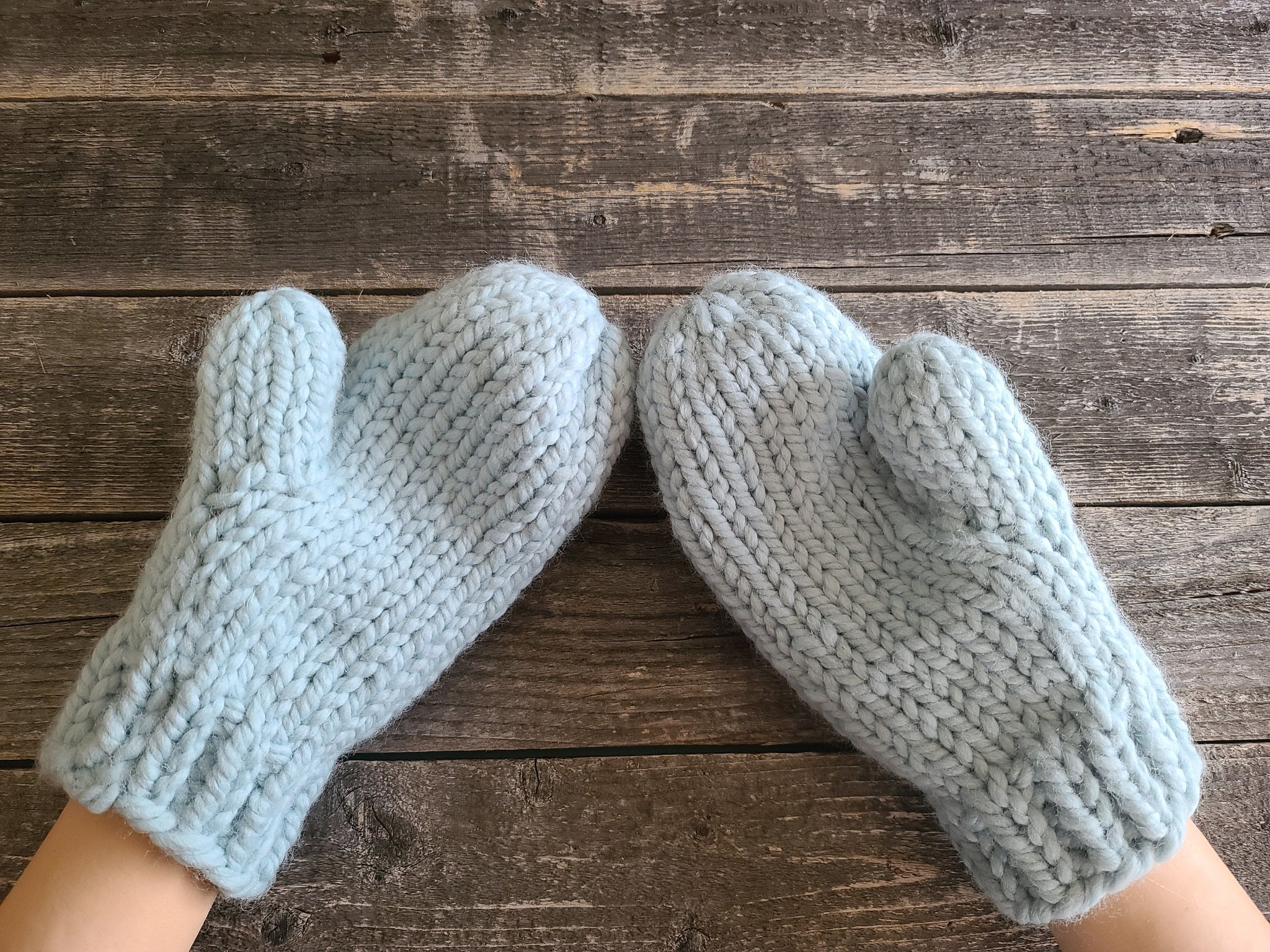 Loom Knit ePattern: Chubby Cable Mittens – CinDWood Looms
