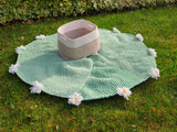 Janae Yagi Loom Knit ePattern: Daisy Bouquet Blanket Pattern
