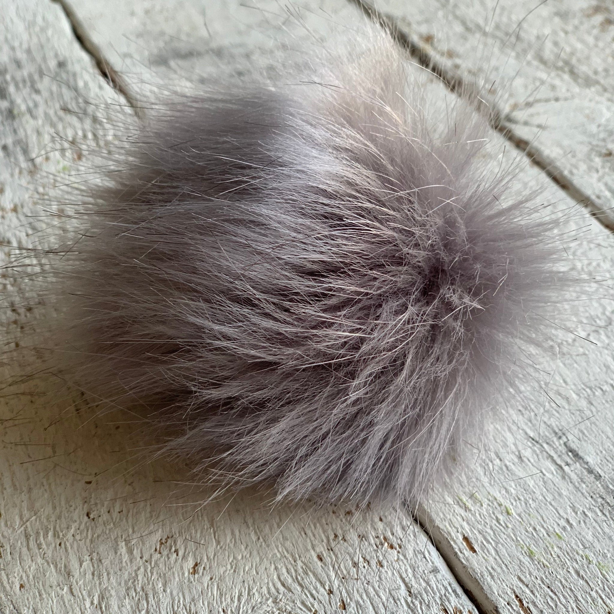 Faux Fur (Pom Pom) – CinDWood Looms