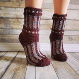 cindwood janae yagi socks on knitting loom 