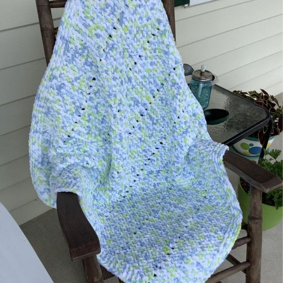 Laurie Schue Loom Knit ePattern: Baby Eyelet Blanket Pattern