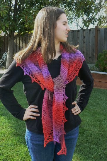 Loom Knit Infinity Scarf of Many Colors  Loom knitting patterns, Loom knitting,  Loom patterns