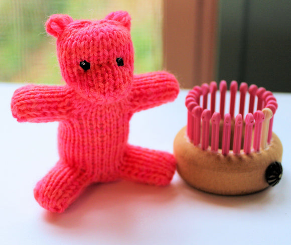 Scarlett Royale Loom Knit ePattern: Seamlessly Cute Bear Pattern